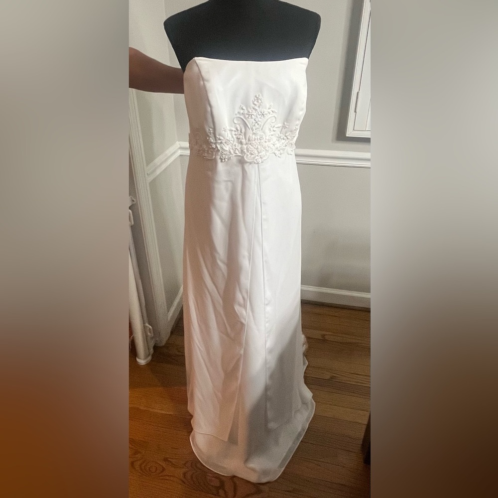 David's Bridal Strapless White Wedding Dress with Beaded Waist